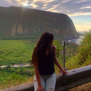 Meet your Posher, Avneet